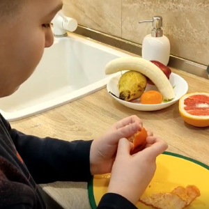 The pupils of the 3rd form, from Gymnasium nr.42, showed a master-class of preparing the tastiest fruit salad